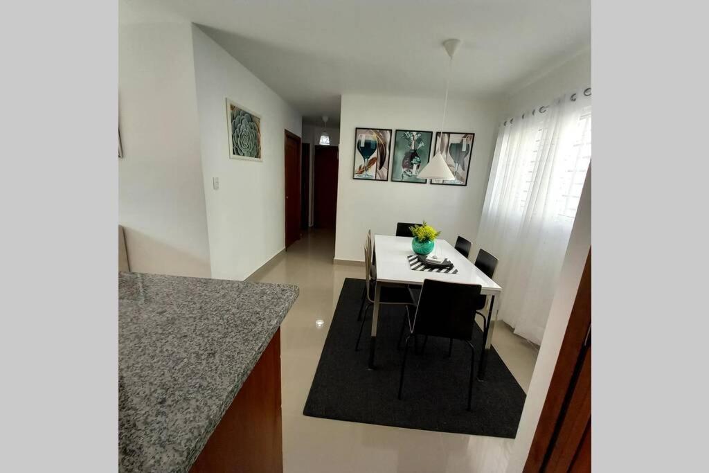 Vista Verde: Apartamento Familiar con Piscina y Áreas Recreativas Santiago De Los Caballeros Exterior photo