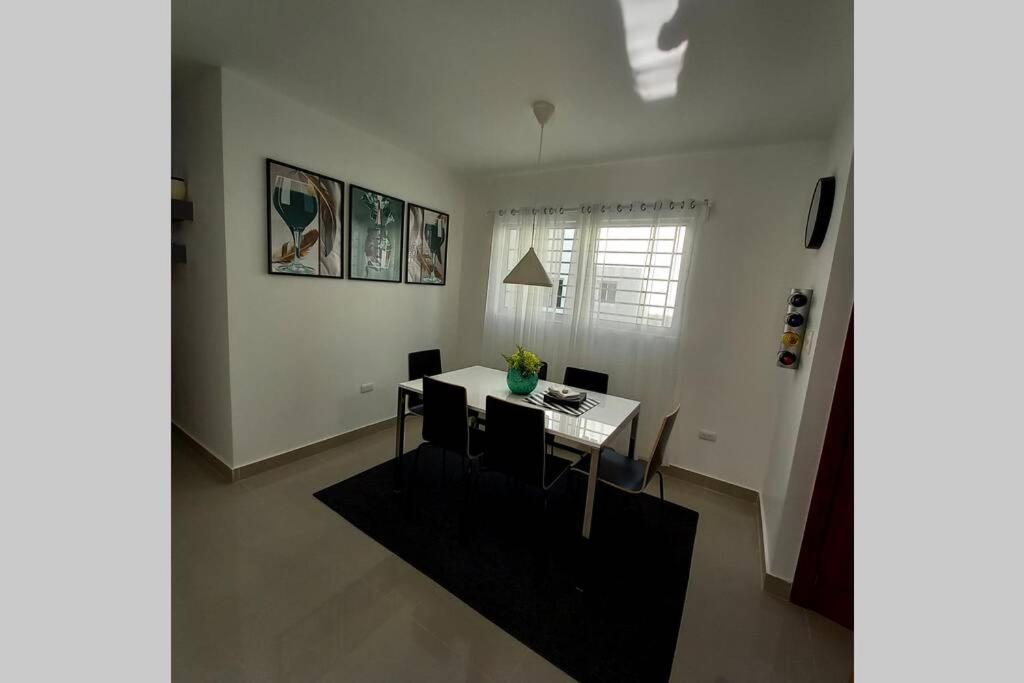 Vista Verde: Apartamento Familiar con Piscina y Áreas Recreativas Santiago De Los Caballeros Exterior photo