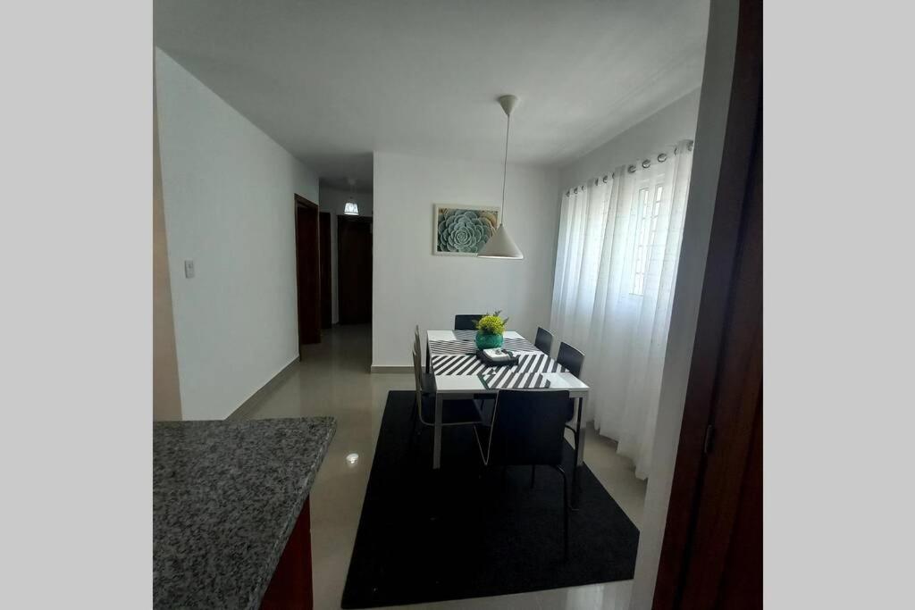 Vista Verde: Apartamento Familiar con Piscina y Áreas Recreativas Santiago De Los Caballeros Exterior photo