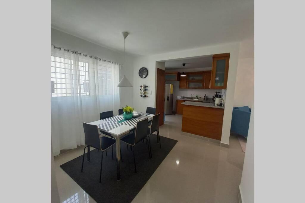 Vista Verde: Apartamento Familiar con Piscina y Áreas Recreativas Santiago De Los Caballeros Exterior photo
